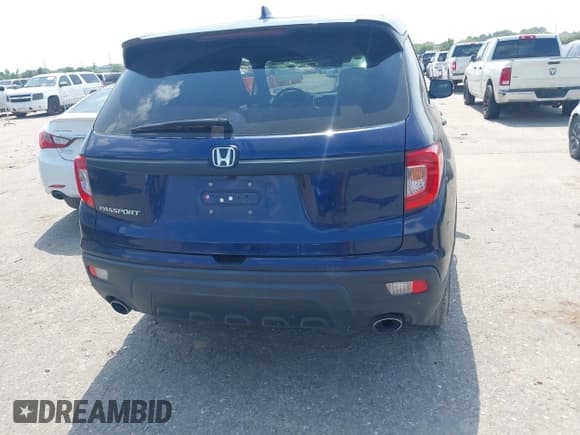 ✅ 2019 Honda Passport EX-L • VIN: 5FNYF7H56KB005007 • Lot: 42309261. Wystawiony na IAAI z przebiegiem 55 105 mil. Bezpłatny archiwum sprzedaży aukcyjnych z USA i szczegółowy raport historii pojazdu na DreamBid. Zdjęcie 16.