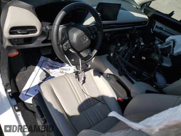 ✅ 2025 Honda HR-V EX-L • VIN: 3CZRZ2H76SM791333 • Лот: 72065355. Опубликован ранее на Copart с пробегом 620 миль. Бесплатный доступ к архиву аукционных продаж из США и подробный отчёт об истории автомобиля на DreamBid. Изображение 8.