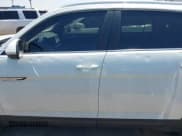 ✅ 2024 Volkswagen Atlas SE • VIN: 1V2KE2CAXRC244257 • Lot: 42631969. Wystawiony na IAAI z przebiegiem 10 309 mil. Bezpłatny archiwum sprzedaży aukcyjnych z USA i szczegółowy raport historii pojazdu na DreamBid. Zdjęcie 14.