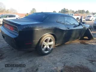 ✅ 2014 Dodge Challenger SXT • VIN: 2C3CDYAG6EH187148 • Lot: 41272492. Wystawiony na IAAI z przebiegiem 168 225 mil. Bezpłatny archiwum sprzedaży aukcyjnych z USA i szczegółowy raport historii pojazdu na DreamBid. Zdjęcie 4.