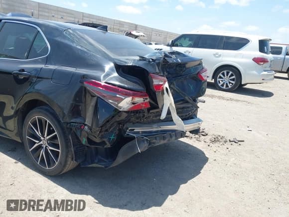 ✅ 2023 Toyota Camry SE • VIN: 4T1G11AKXPU744477 • Lot: 42722865. Listed on IAAI with 41,690 mi. Free auction sales archive from the USA and detailed vehicle history report at DreamBid. Image 6.