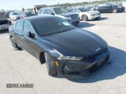 ✅ 2022 Kia K5 GT-Line • VIN: 5XXG64J22NG130789 • Lot: 43222258. Wystawiony na IAAI z przebiegiem 144 052 mil. Bezpłatny archiwum sprzedaży aukcyjnych z USA i szczegółowy raport historii pojazdu na DreamBid. Zdjęcie 1.