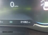 ✅ 2023 Genesis G70 2.0T • VIN: KMTG34TAXPU125643 • Lot: 42120428. Wystawiony na IAAI z przebiegiem 31 082 mil. Bezpłatny archiwum sprzedaży aukcyjnych z USA i szczegółowy raport historii pojazdu na DreamBid. Zdjęcie 15.