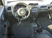 ✅ 2018 Jeep Renegade Altitude • VIN: ZACCJABB3JPH13792 • Lot: 81133135. Listed on Copart with 101,341 mi. Free auction sales archive from the USA and detailed vehicle history report at DreamBid. Image 8.