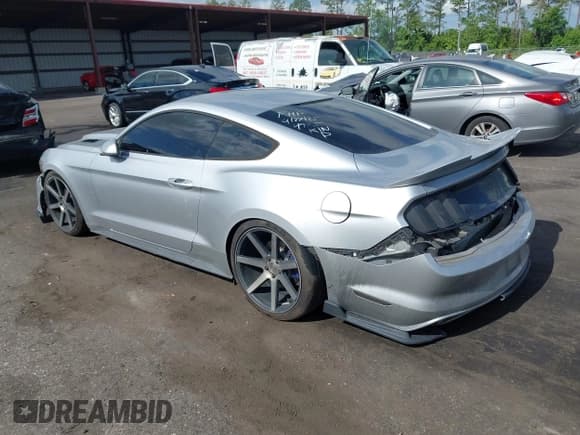 ✅ 2016 Ford Mustang V6 • VIN: 1FA6P8AM0G5244935 • Lot: 42155704. Listed on IAAI with 104,748 mi. Free auction sales archive from the USA and detailed vehicle history report at DreamBid. Image 3.