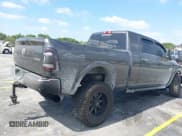 ✅ 2018 Ram 2500 Big Horn • VIN: 3C6UR5ML2JG368807 • Lot: 42159084. Wystawiony na IAAI z przebiegiem 142 326 mil. Bezpłatny archiwum sprzedaży aukcyjnych z USA i szczegółowy raport historii pojazdu na DreamBid. Zdjęcie 4.