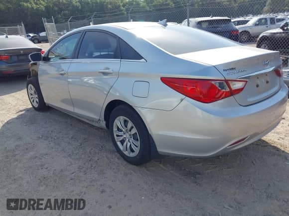 2012 Hyundai Sonata GLS z VIN 5NPEB4AC2CH345876, wystawiony jako IAAI lot #43324313 z przebiegiem 183 247 mil mil oraz . Historia ofert i sprzedaży dostępna na DreamBid. Obrazek 3.