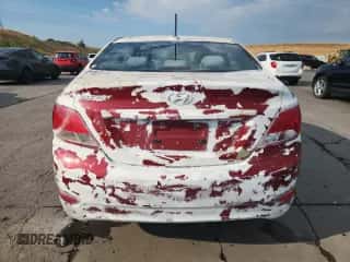 2017 Hyundai Accent SE z VIN KMHCT4AE4HU394494, wystawiony jako Copart lot #69775775 z przebiegiem 55 966 mil mil oraz Szkoda całkowita • Salvage title. Historia ofert i sprzedaży dostępna na DreamBid. Obrazek 6.