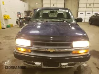 ✅ 2000 Chevrolet S-10 LS • VIN: 1GCCS1456YK266190 • Лот: 86311344. Опубликован ранее на Copart с пробегом 82 716 миль. Бесплатный доступ к архиву аукционных продаж из США и подробный отчёт об истории автомобиля на DreamBid. Изображение 5.