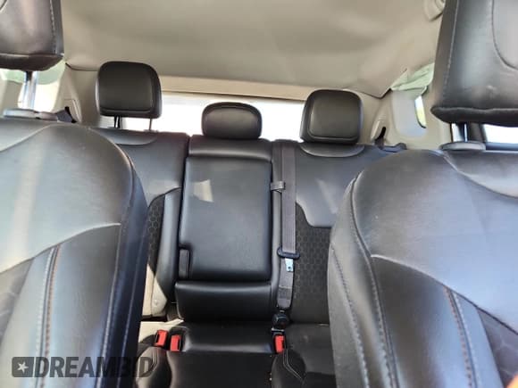 ✅ 2021 Jeep Compass Latitude • VIN: 3C4NJDBB9MT584190 • Lot: 80449285. Wystawiony na Copart z przebiegiem 82 458 mil. Bezpłatny archiwum sprzedaży aukcyjnych z USA i szczegółowy raport historii pojazdu na DreamBid. Zdjęcie 10.