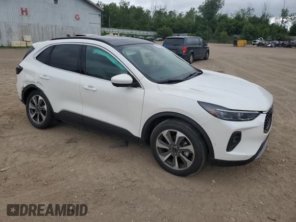 ✅ 2024 Ford Escape Platinum • VIN: 1FMCU9JA2RUA41602 • Lot: 64952385. Listed on Copart with 4,153 mi. Free auction sales archive from the USA and detailed vehicle history report at DreamBid. Image 4.