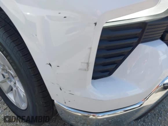 ✅ 2023 Chevrolet Silverado 1500 LT • VIN: 1GCUDDED4PZ323367 • Lot: 42051630. Listed on IAAI with 38,344 mi. Free auction sales archive from the USA and detailed vehicle history report at DreamBid. Image 17.