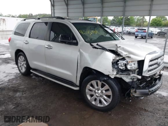 ✅ 2008 Toyota Sequoia Platinum • VIN: 5TDZY67A58S010016 • Lot: 42259011. Listed on IAAI with Not provided. Free auction sales archive from the USA and detailed vehicle history report at DreamBid. Image 1.