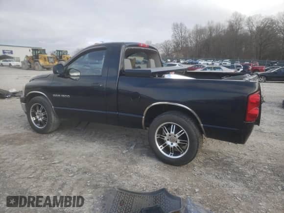 2007 Dodge 1500 SLT with VIN 1D7HA16P27J635855, listed as a Copart auction lot 41602635 with 135,672 mi miles and Salvage title. Bid and sale history available at DreamBid. Image 2.