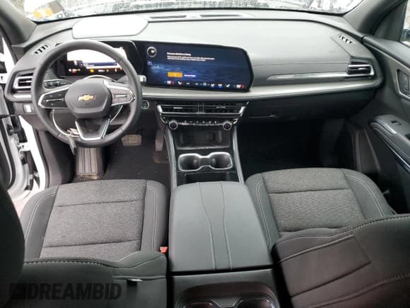 ✅ 2025 Chevrolet Traverse FWD LT • VIN: 1GNERGRS1SJ246441 • Lot: 91482925. Wystawiony na Copart z przebiegiem 6 094 mil. Bezpłatny archiwum sprzedaży aukcyjnych z USA i szczegółowy raport historii pojazdu na DreamBid. Zdjęcie 8.