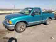 1995 Chevrolet S-10 с VIN 1GCCS1445S8104868, выставлен на аукционе Copart как лот 71126914 с пробегом 221 390 миль миль и Списание • Salvage title. История ставок и продаж доступна на DreamBid. Изображение 1.