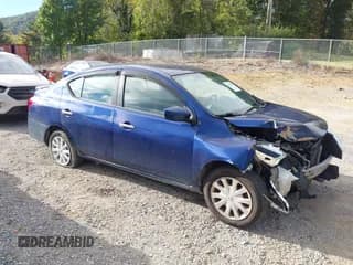 ✅ 2018 Nissan Versa SV • VIN: 3N1CN7AP7JL800661 • Lot: 43425294. Listed on IAAI with 200,099 mi. Free auction sales archive from the USA and detailed vehicle history report at DreamBid. Image 1.