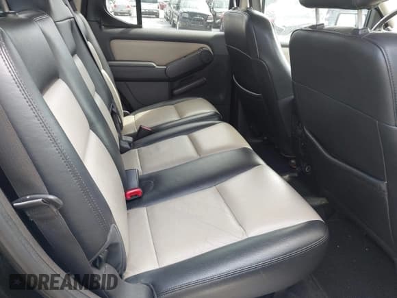 ✅ 2008 Ford Explorer Sport Trac Limited • VIN: 1FMEU33E48UA00389 • Лот: 43013624. Опубликован ранее на IAAI с пробегом 218 798 миль. Бесплатный доступ к архиву аукционных продаж из США и подробный отчёт об истории автомобиля на DreamBid. Изображение 8.