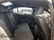 ✅ 2013 Volkswagen Jetta Autobahn • VIN: 3VW467AJ3DM272722 • Lot: 70466455. Wystawiony na Copart z przebiegiem 103 066 mil. Bezpłatny archiwum sprzedaży aukcyjnych z USA i szczegółowy raport historii pojazdu na DreamBid. Zdjęcie 10.