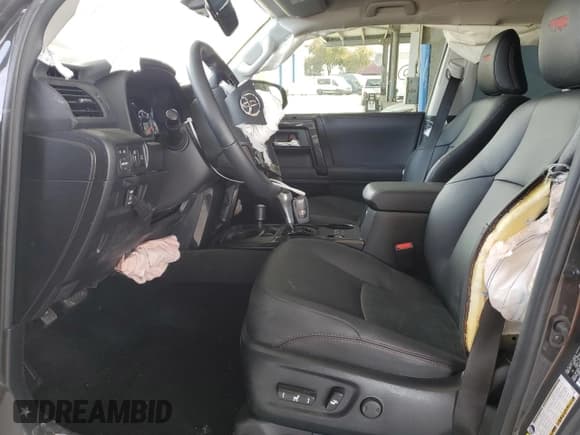 ✅ 2024 Toyota 4Runner TRD Off Road • VIN: JTERU5JR2R6295940 • Lot: 53210225. Listed on Copart with 11,593 mi. Free auction sales archive from the USA and detailed vehicle history report at DreamBid. Image 7.