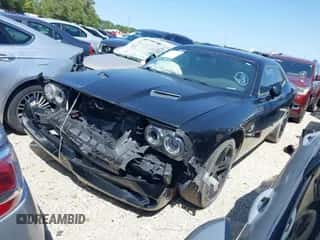 2017 Dodge Challenger R/T z VIN 2C3CDZBT8HH606039, wystawiony jako IAAI lot #40267305 z przebiegiem 69 024 mil mil oraz . Historia ofert i sprzedaży dostępna na DreamBid. Obrazek 2.