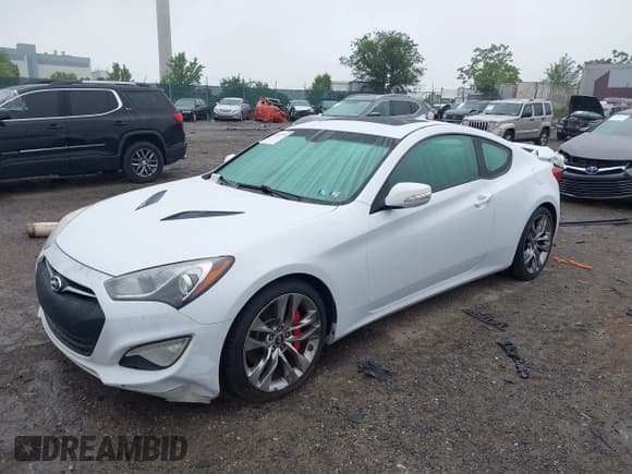 ✅ 2015 Hyundai Genesis Coupe R-Spec • VIN: KMHHU6KJ3FU125152 • Lot: 42457798. Wystawiony na IAAI z przebiegiem 159 477 mil. Bezpłatny archiwum sprzedaży aukcyjnych z USA i szczegółowy raport historii pojazdu na DreamBid. Zdjęcie 2.