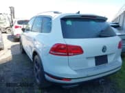 ✅ 2015 Volkswagen Touareg Sport • VIN: WVGEP9BP3FD007098 • Лот: 43768095. Опубликован ранее на IAAI с пробегом Не указан. Бесплатный доступ к архиву аукционных продаж из США и подробный отчёт об истории автомобиля на DreamBid. Изображение 3.