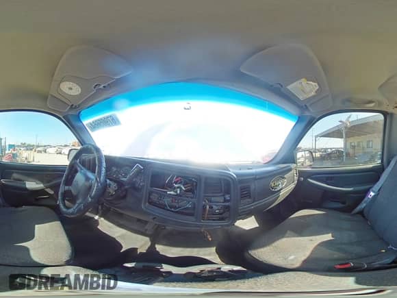 ✅ 2001 Chevrolet Silverado 1500 LS • VIN: 1GCEC14V91Z307897 • Lot: 67905664. Wystawiony na Copart z przebiegiem Nie podano mil. Skorzystaj z bezpłatnego archiwum sprzedaży aukcyjnych z USA i zobacz szczegółowy raport historii pojazdu na DreamBid. Zdjęcie 12.