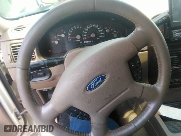 ✅ 2004 Ford Explorer Limited • VIN: 1FMDU65W44ZB42855 • Lot: 42786345. Wystawiony na IAAI z przebiegiem 229 997 mil. Bezpłatny archiwum sprzedaży aukcyjnych z USA i szczegółowy raport historii pojazdu na DreamBid. Zdjęcie 6.