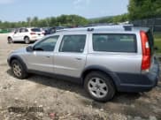 ✅ 2005 Volvo XC70 • VIN: YV1SZ592851188262 • Lot: 65539084. Listed on Copart with 123,022 mi. Free auction sales archive from the USA and detailed vehicle history report at DreamBid. Image 2.