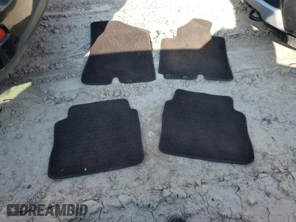 ✅ 2010 Hyundai Santa Fe GLS • VIN: 5NMSG3AB1AH391733 • Lot: 78157794. Listed on Copart with 134,924 mi. Free auction sales archive from the USA and detailed vehicle history report at DreamBid. Image 15.