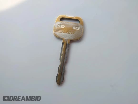 ✅ 1995 Toyota Avalon XL • VIN: 4T1GB10EXSU018393 • Lot: 42891336. Listed on IAAI with 155,709 mi. Free auction sales archive from the USA and detailed vehicle history report at DreamBid. Image 11.