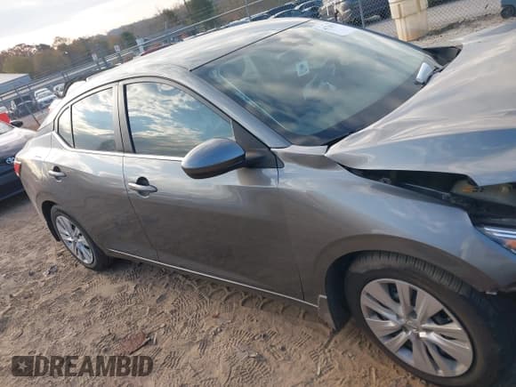 ✅ 2021 Nissan Sentra S • VIN: 3N1AB8BV2MY284946 • Lot: 43718757. Wystawiony na IAAI z przebiegiem 66 773 mil. Bezpłatny archiwum sprzedaży aukcyjnych z USA i szczegółowy raport historii pojazdu na DreamBid. Zdjęcie 13.