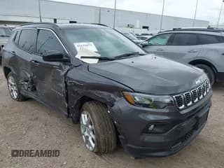 ✅ 2024 Jeep Compass Latitude Lux • VIN: 3C4NJDFN0RT164250 • Лот: 42131071. Опубликован ранее на IAAI с пробегом 1 493 миль. Бесплатный доступ к архиву аукционных продаж из США и подробный отчёт об истории автомобиля на DreamBid. Изображение 1.