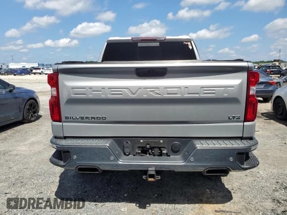 ✅ 2019 Chevrolet Silverado 1500 LTZ • VIN: 3GCUYGED4KG135771 • Лот: 71787264. Опубликован ранее на Copart с пробегом 96 229 миль. Бесплатный доступ к архиву аукционных продаж из США и подробный отчёт об истории автомобиля на DreamBid. Изображение 6.