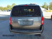 ✅ 2010 Chrysler Town & Country Touring • VIN: 2A4RR5D12AR226507 • Lot: 43780060. Listed on IAAI with 143,329 mi. Free auction sales archive from the USA and detailed vehicle history report at DreamBid. Image 17.