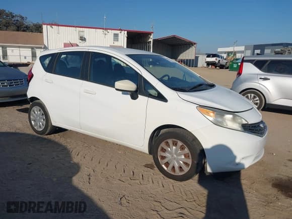 ✅ 2015 Nissan Note SL • VIN: 3N1CE2CP3FL427934 • Lot: 43735913. Listed on IAAI with 128,427 mi. Free auction sales archive from the USA and detailed vehicle history report at DreamBid. Image 1.