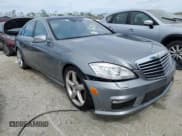 ✅ 2010 Mercedes-Benz S 63 AMG • VIN: WDDNG7HBXAA318676 • Lot: 75618024. Wystawiony na Copart z przebiegiem 210 137 mil. Bezpłatny archiwum sprzedaży aukcyjnych z USA i szczegółowy raport historii pojazdu na DreamBid. Zdjęcie 4.