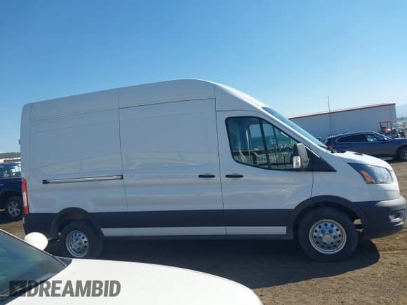 ✅ 2023 Ford Transit Cargo • VIN: 1FTBR2X83PKA35071 • Лот: 43253180. Опубликован ранее на IAAI с пробегом 92 935 миль. Бесплатный доступ к архиву аукционных продаж из США и подробный отчёт об истории автомобиля на DreamBid. Изображение 13.