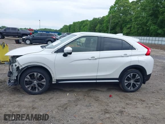 ✅ 2019 Mitsubishi Eclipse Cross SE • VIN: JA4AT5AA4KZ051817 • Lot: 42102776. Wystawiony na IAAI z przebiegiem 62 291 mil. Bezpłatny archiwum sprzedaży aukcyjnych z USA i szczegółowy raport historii pojazdu na DreamBid. Zdjęcie 15.