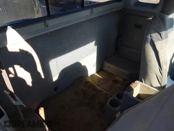 ✅ 2001 Nissan Frontier XE • VIN: 1N6DD26S61C401950 • Lot: 41822525. Listed on IAAI with 176,587 mi. Free auction sales archive from the USA and detailed vehicle history report at DreamBid. Image 8.