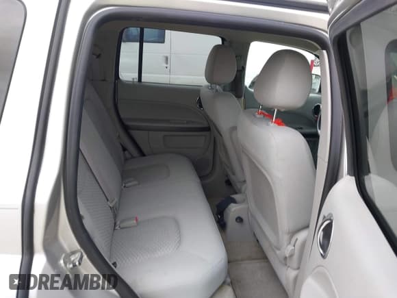 ✅ 2006 Chevrolet HHR LT • VIN: 3GNDA23P06S520663 • Lot: 41719667. Listed on IAAI with 91,718 mi. Free auction sales archive from the USA and detailed vehicle history report at DreamBid. Image 8.