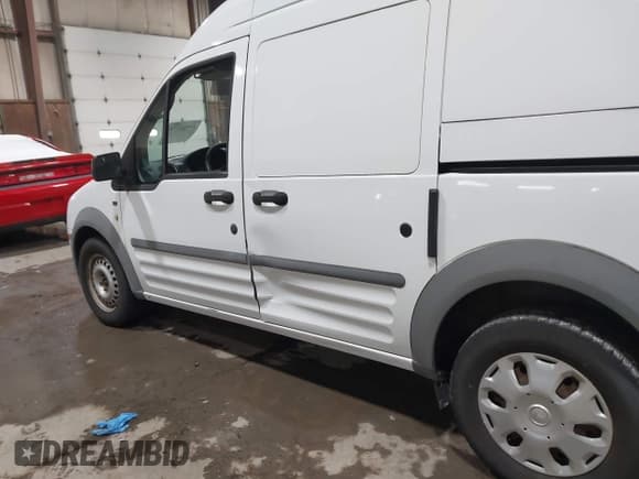 ✅ 2012 Ford Transit Connect XLT • VIN: NM0LS7DN0CT078669 • Lot: 43925174. Wystawiony na IAAI z przebiegiem 131 444 mil. Bezpłatny archiwum sprzedaży aukcyjnych z USA i szczegółowy raport historii pojazdu na DreamBid. Zdjęcie 12.