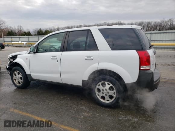 ✅ 2005 Saturn VUE • VIN: 5GZCZ53415S800296 • Lot: 86130864. Wystawiony na Copart z przebiegiem 156 482 mil. Bezpłatny archiwum sprzedaży aukcyjnych z USA i szczegółowy raport historii pojazdu na DreamBid. Zdjęcie 2.
