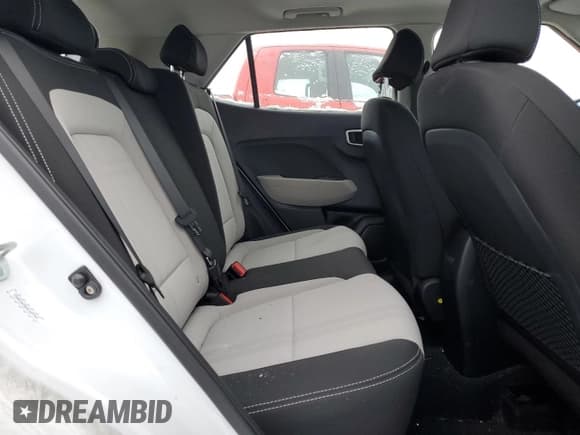 ✅ 2022 Hyundai Venue Limited • VIN: KMHRC8A38NU165750 • Lot: 87469574. Listed on Copart with 9,887 mi. Free auction sales archive from the USA and detailed vehicle history report at DreamBid. Image 11.