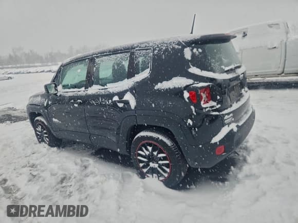 ✅ 2015 Jeep Renegade Sport • VIN: ZACCJBAT0FPB53006 • Лот: 94120565. Опубликован ранее на Copart с пробегом 108 265 миль. Бесплатный доступ к архиву аукционных продаж из США и подробный отчёт об истории автомобиля на DreamBid. Изображение 2.