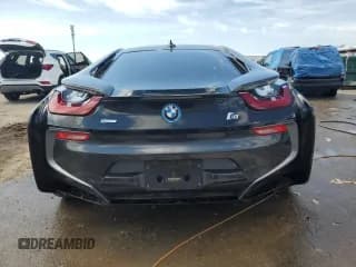 ✅ 2016 BMW i8 • VIN: WBY2Z2C56GV674957 • Lot: 67001083. Wystawiony na Copart z przebiegiem 84 263 mil. Bezpłatny archiwum sprzedaży aukcyjnych z USA i szczegółowy raport historii pojazdu na DreamBid. Zdjęcie 6.