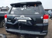 ✅ 2013 Toyota 4Runner Trail • VIN: JTEBU5JR2D5128882 • Lot: 43276008. Wystawiony na IAAI z przebiegiem 261 174 mil. Bezpłatny archiwum sprzedaży aukcyjnych z USA i szczegółowy raport historii pojazdu na DreamBid. Zdjęcie 17.