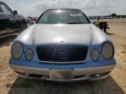 ✅ 2000 Mercedes-Benz CLK 320/430 • VIN: WDBLK65G4YT035553 • Lot: 60086865. Wystawiony na Copart z przebiegiem Nie podano. Bezpłatny archiwum sprzedaży aukcyjnych z USA i szczegółowy raport historii pojazdu na DreamBid. Zdjęcie 5.