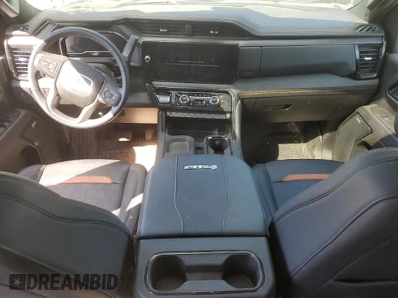 ✅ 2025 GMC Sierra 2500 • VIN: 1GT1UPEY3SF285843 • Лот: 69535275. Опубликован ранее на Copart с пробегом Не указан. Бесплатный доступ к архиву аукционных продаж из США и подробный отчёт об истории автомобиля на DreamBid. Изображение 8.